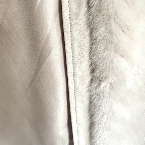 Guess size L faux fur 3/4 coat - Picture 9 of 16